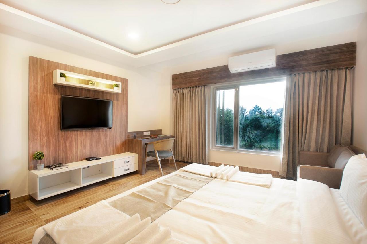 Abm Boutique Hotel By Purple Cloud Dod Jala Exteriör bild